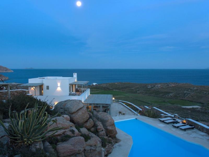 Mega Pyrgi Domain , Mykonos 