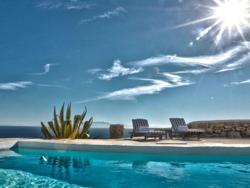 Mega Pyrgi Domain , Mykonos 