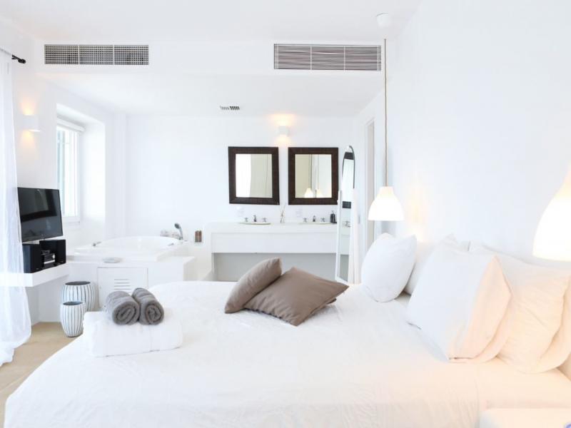 Mega Pyrgi Domain , Mykonos 