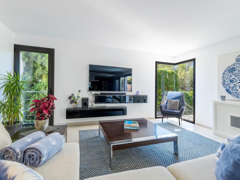 Villa Cantante , Portals 