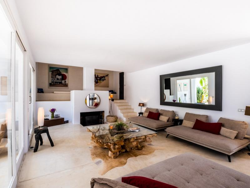 Villa Zola , Roca Llisa 