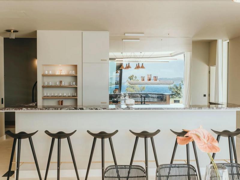 Villa Cascadia , Islands 