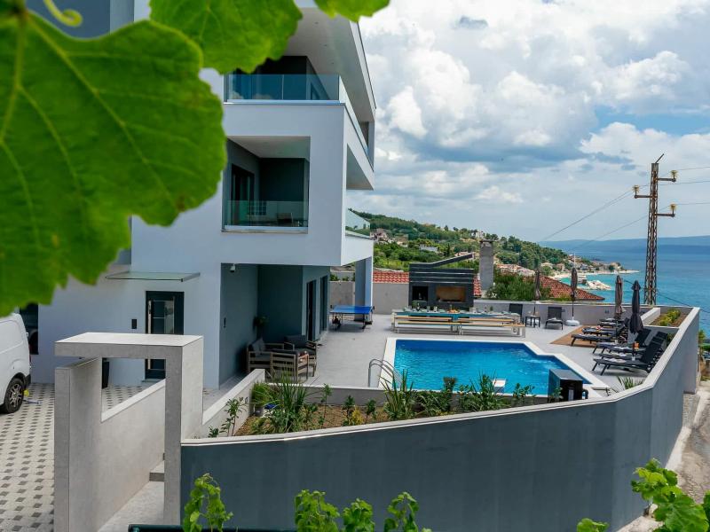 Villa Grande Divina , 