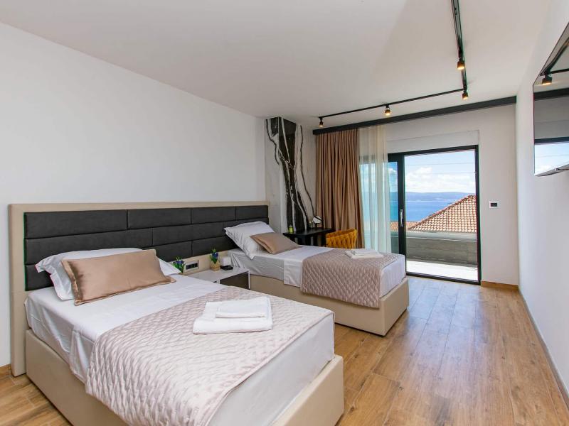 Villa Grande Divina , 