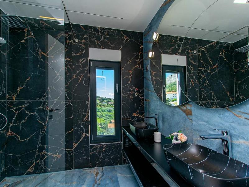 Villa Grande Divina , 