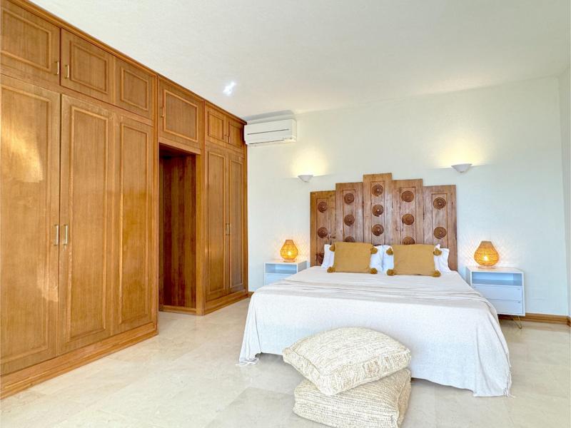 Villa Nicolas , Cap Martinet , Ibiza , Jesus 