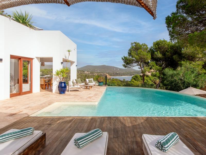 Casa Ariana Porroig , 