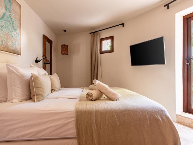 Casa Ariana Porroig , 