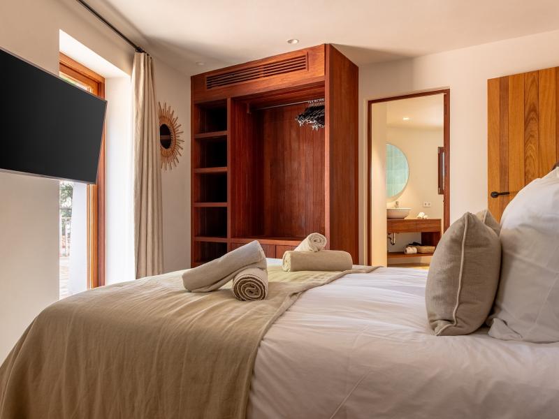 Casa Ariana Porroig , 