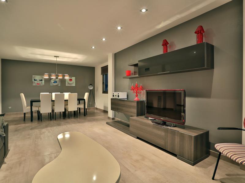 Villa Encore , East 
