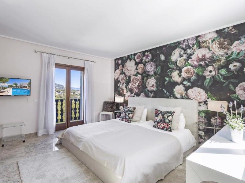 Villa Petunia , Portals 
