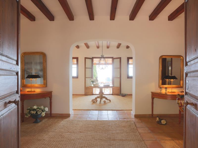 Casa De Montaña , Alaro , Central 