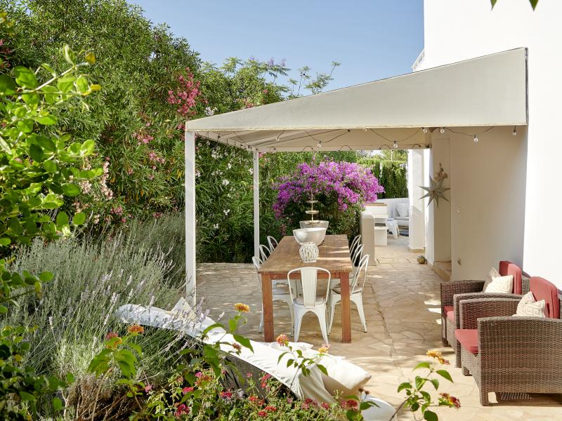 Villa Eterna , 