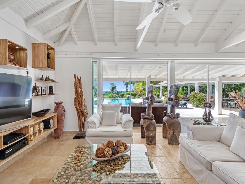 La Pinta , Terres Basses 