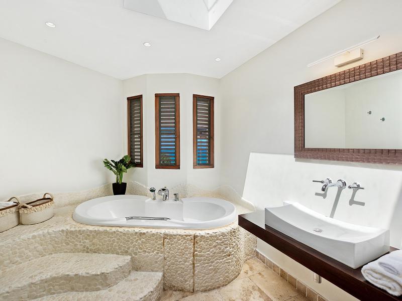 Happy Bay , Happy Bay 