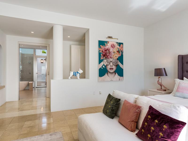 Celestial Anguilla , West End 