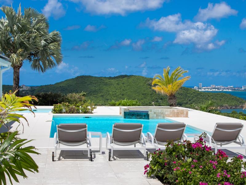 Dream in Blue , Happy Bay 