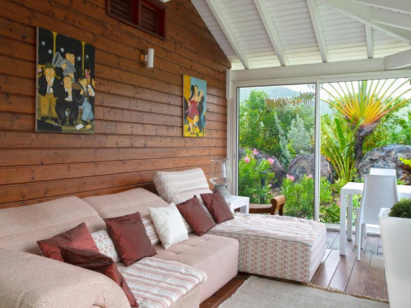 Dream in Blue , Happy Bay 