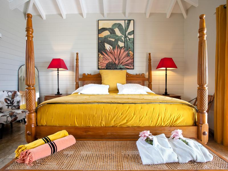 Dream in Blue , Happy Bay 