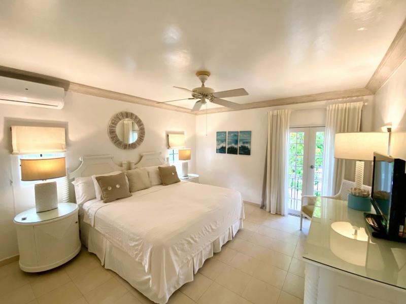 Glitter Bay 211 Sea Wind , Beachfront villas Barbados , Glitter Bay , Porters , St James , West Coast Barbados 