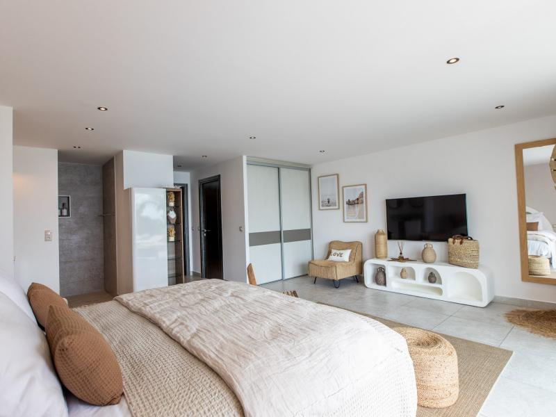 Vogue Art , Orient Bay 