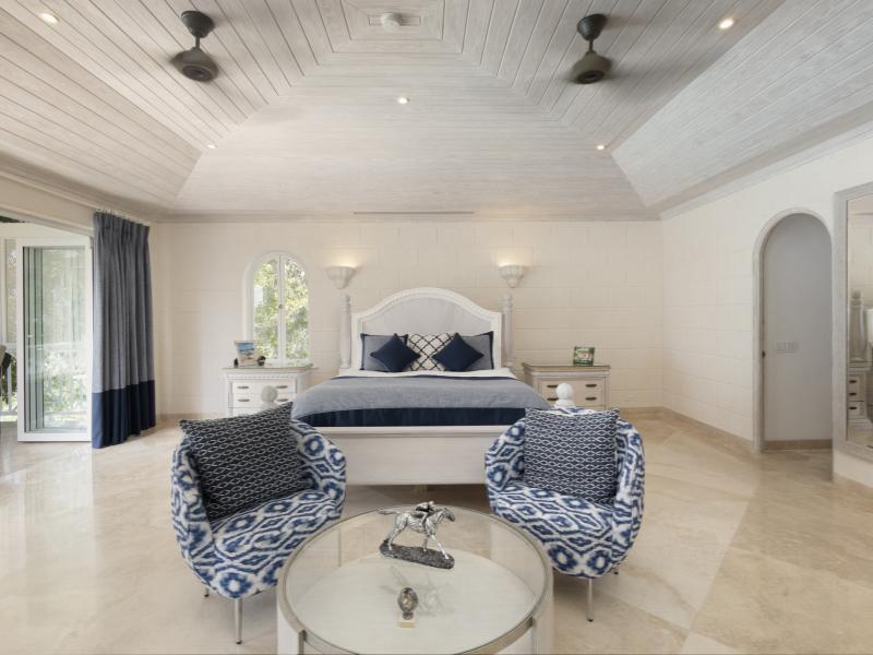 Old Trees 302 - La Mirage Penthouse , Beachfront villas Barbados , Old Trees , Paynes Bay , St James , West Coast Barbados 