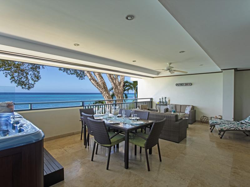 Coral Cove 4 - Green Fields , Beachfront villas Barbados , Coral Cove , Paynes Bay , St James , West Coast Barbados 