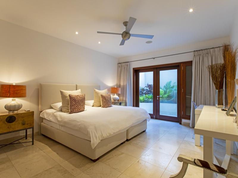 Portico 1 - Beachfront , Beachfront villas Barbados , Prospect , St James 