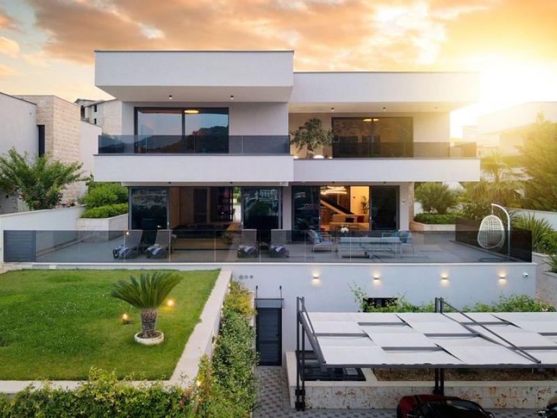 Villa Lucy.Plum , Dalmatian Hinterland , Trogir Riviera 