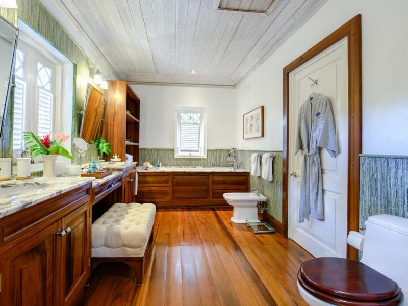 Jacaranda , L'Ansecoy Bay 