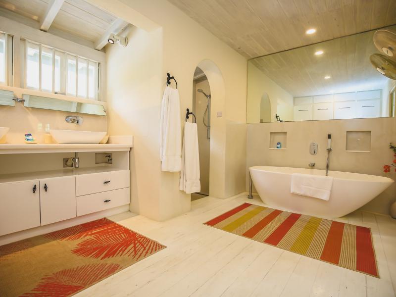 Sandy Lane Beach - Landfall , Beachfront villas Barbados , Sandy Lane Beach , Sandy Lane Estate , St James , West Coast Barbados 