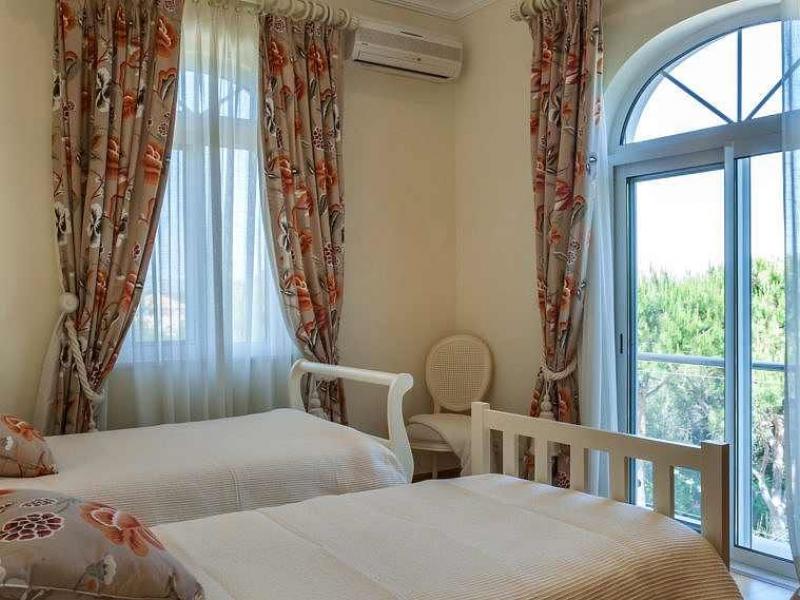 Atlantico 143 , Quinta do Lago 