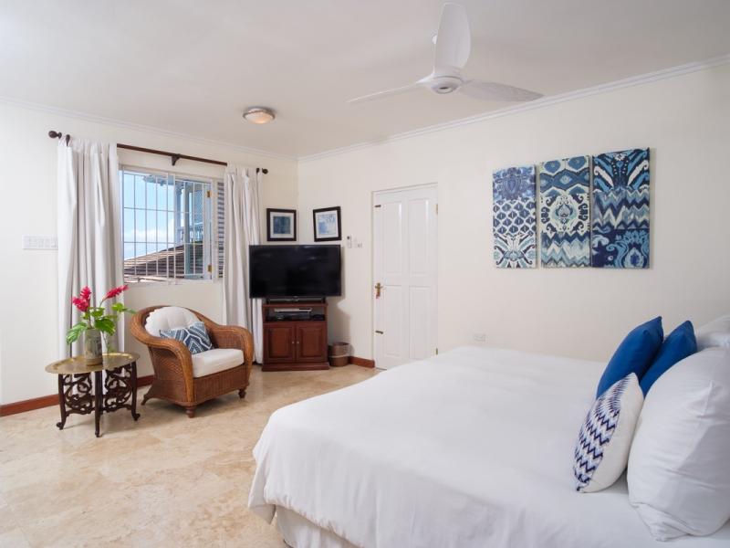 Scotch on the Rocks , Ocho Rios 