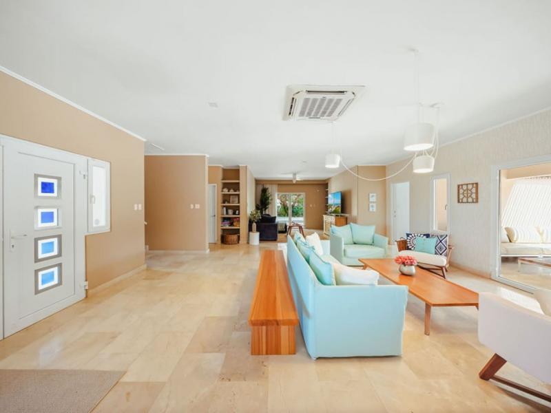 Catalina Beach House , 