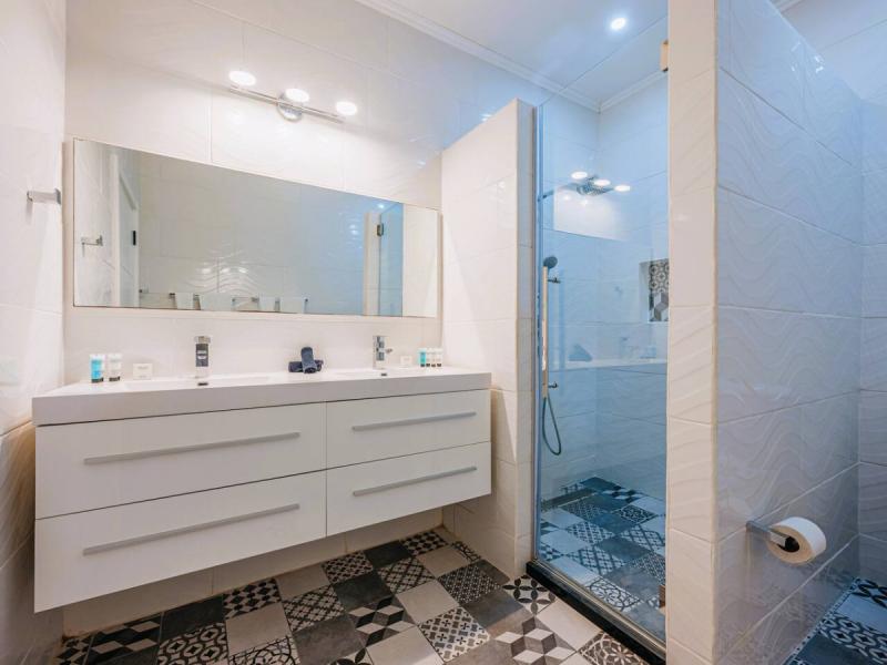 Conch Beach Villa , 