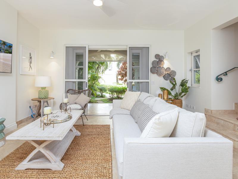 Schooner Bay 109 - Beach Happy - Beachfront , Beachfront villas Barbados , Schooner Bay , Speightstown , St Peter , West Coast Barbados 