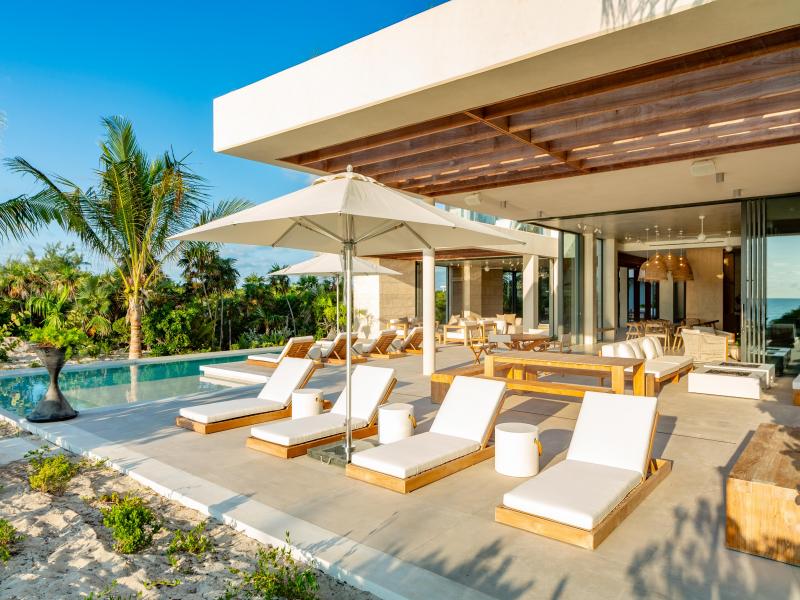 Dune House - Beachfront , Providenciales 