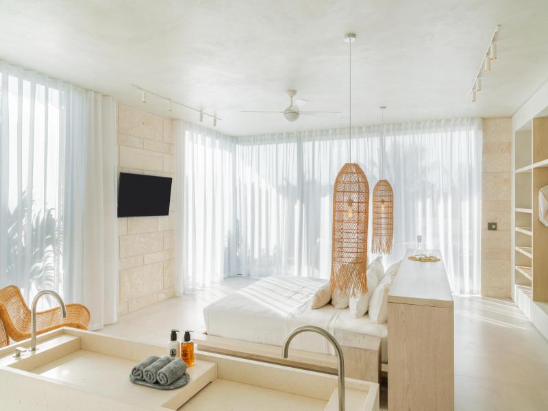 Dune House - Beachfront , Providenciales 