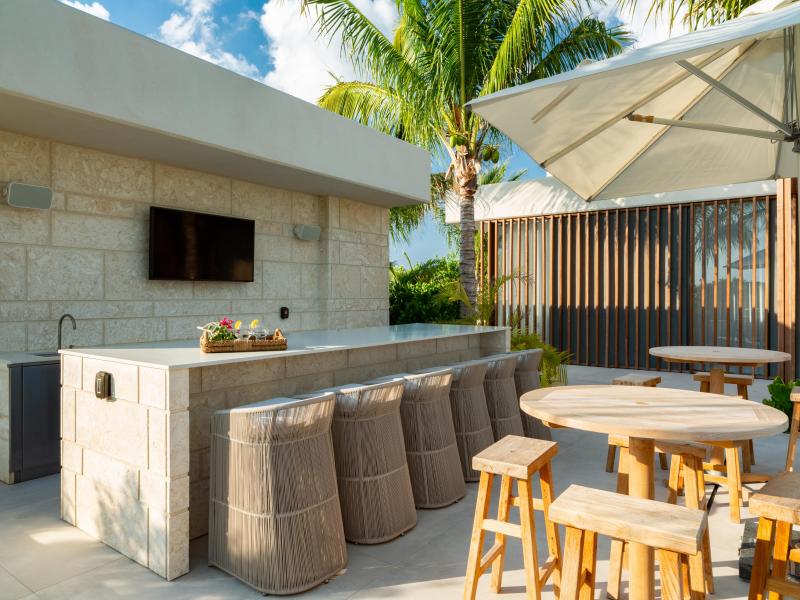 Dune House - Beachfront , Providenciales 
