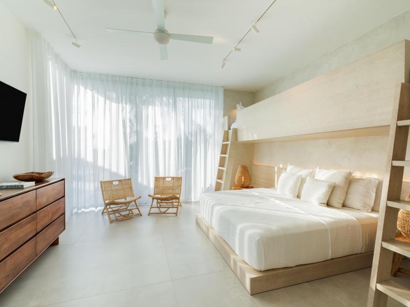 Dune House - Beachfront , Providenciales 