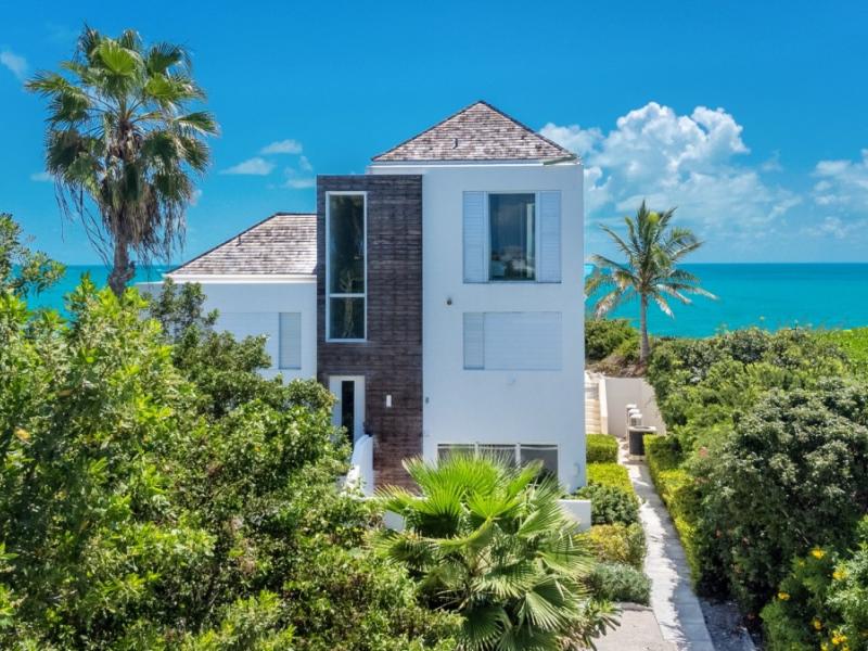 Villa Helios , Long Bay 