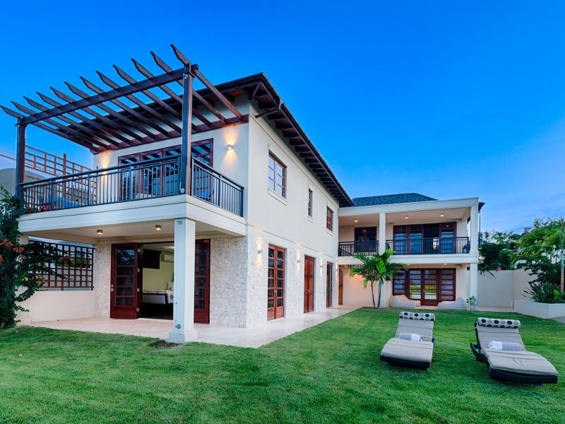 Villa Nevaeh Estate , Long Bay 