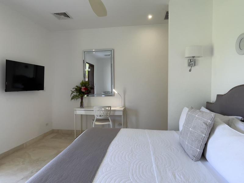 Le Bleu Anguilla , Little Harbour 