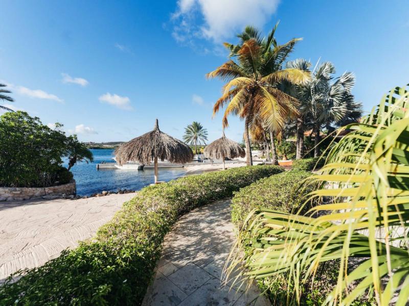 Isla Kiniw , 