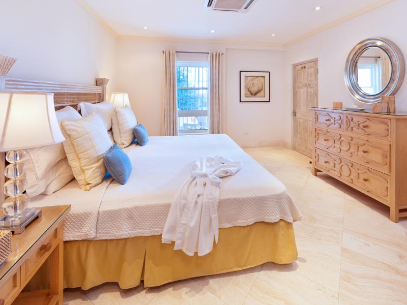 Leamington Beach Cottage , Beachfront villas Barbados , Speightstown , St Peter , West Coast Barbados 