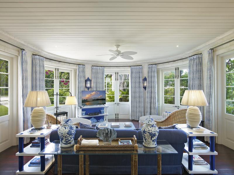 Laughing Waters - Sandy Lane Estate- Beachfront , Beachfront villas Barbados , Sandy Lane Beach , Sandy Lane Estate , St James , Waterfront villas Barbados , West Coast Barbados 