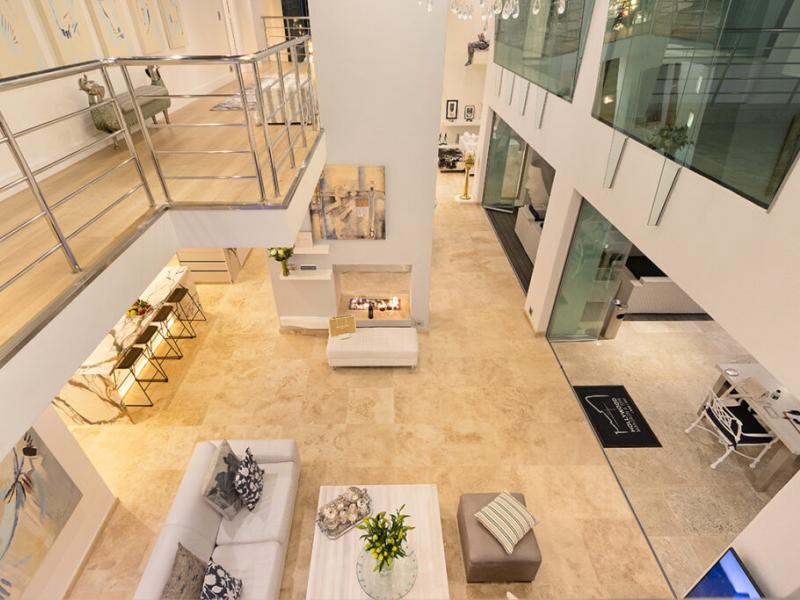 Hollywood Mansion , Cape Town 