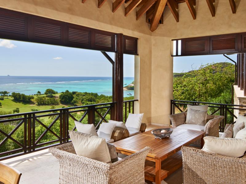 Villamia , Charlstown 