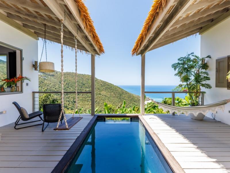 Nirvana. Tortola , Tortola 