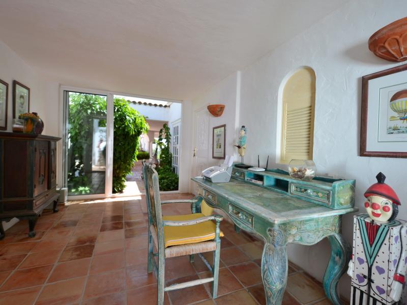 Villa Arena , Terres Basses 